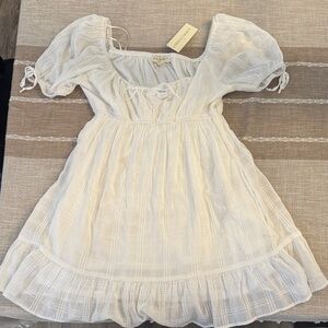 Boho Ruffled Puff-Sleeve Mini Dress - White